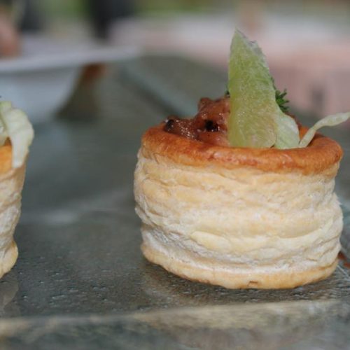 285647_483233848375506_887844031_n