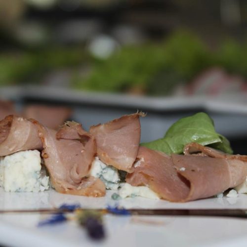 550599_483234255042132_1217670544_n